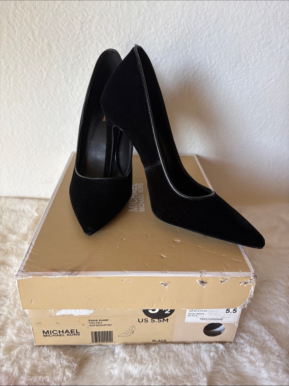 MICHAEL Michael Kors Black Velvet Pointed Toe Stiletto Pumps